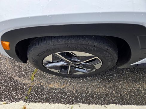 Certified 2025 Hyundai Tucson SEL FWD image 4