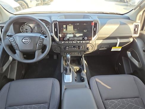 New 2025 Nissan Frontier SV w/ SV Convenience Package image 12