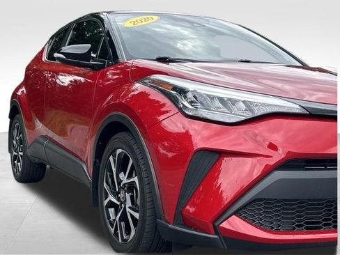 Used 2020 Toyota C-HR XLE FWD image 20