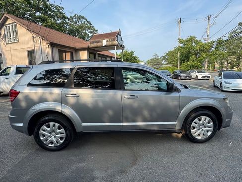 Used 2020 Dodge Journey SE w/ SE Popular Equipment Group image 7