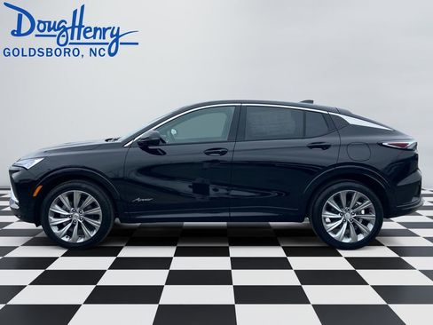 New 2026 Buick Envista Avenir image 2