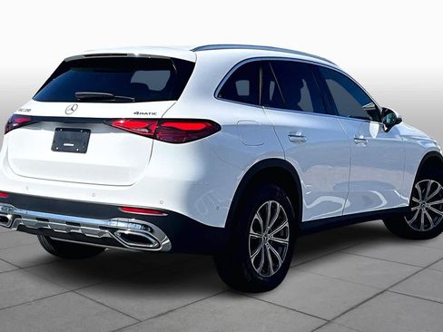 Used 2025 Mercedes-Benz GLC 300 4MATIC image 13