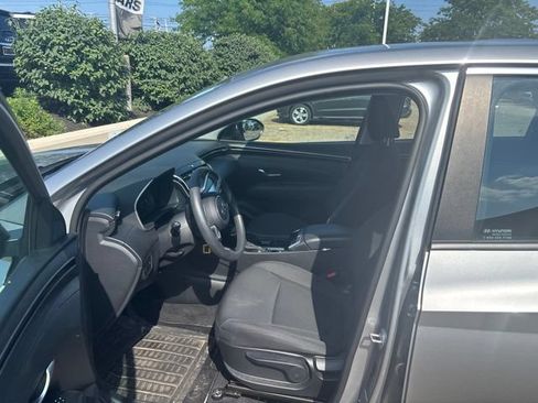 Used 2023 Hyundai Tucson SE FWD image 5