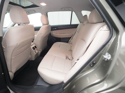 Used 2019 Subaru Outback 2.5i Limited AWD/4WD image 15