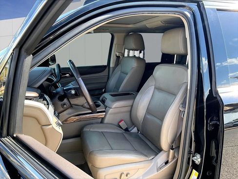 Used 2020 GMC Yukon XL SLT w/ Premium Edition RWD image 5