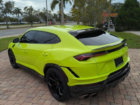 Used 2024 Lamborghini Urus Performante image 4