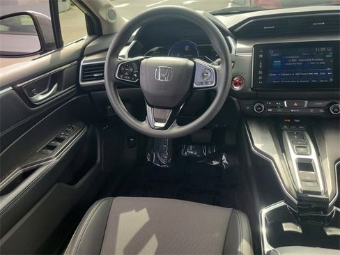 Certified 2019 Honda Clarity Plug-In Hybrid image 11