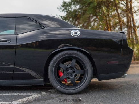 Used 2009 Dodge Challenger SRT8 w/ SRT Option Group II image 5
