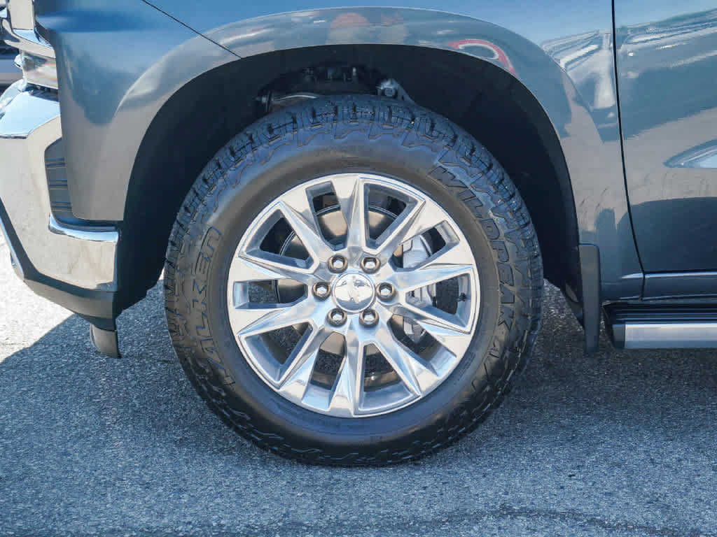 Used 2020 Chevrolet Silverado 1500 LTZ w/ LTZ Premium Package AWD/4WD image 9