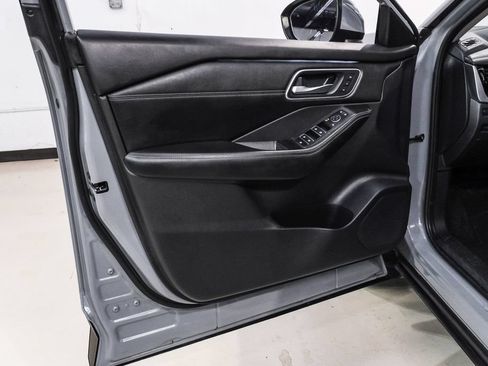 Used 2024 Nissan Rogue Platinum w/ Platinum Premium Package FWD image 37