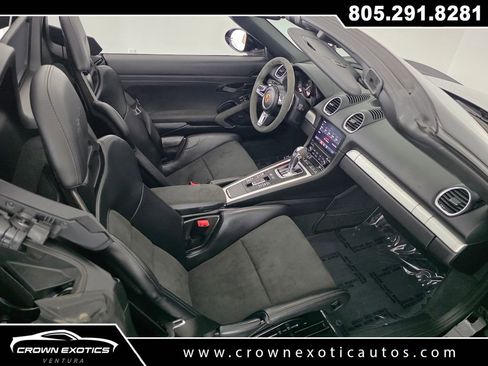 Used 2022 Porsche 718 Boxster Spyder RWD image 29