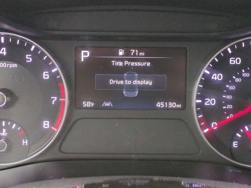 Used 2023 Kia Forte LX image 17