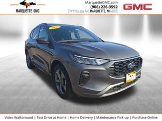 Used 2023 Ford Escape ST-Line image 1