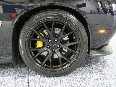 Used 2018 Dodge Challenger R/T Scat Pack image 11