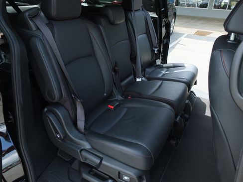 Used 2025 Honda Odyssey Sport-L image 14