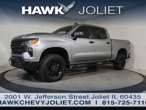 Used 2024 Chevrolet Silverado 1500 Custom Trail Boss AWD/4WD image 4