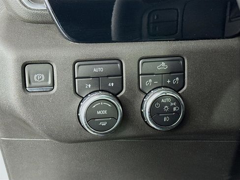 Certified 2023 GMC Sierra 1500 Elevation image 10