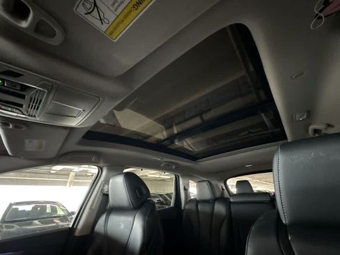 Used 2024 Acura MDX w/ Technology Package FWD image 16