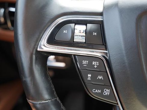 Used 2022 Lincoln Nautilus Reserve w/ Equipment Group 201A AWD/4WD image 37