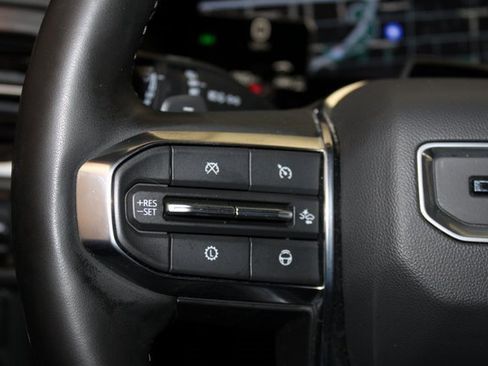 Used 2025 GMC Yukon Denali w/ Advanced Technology Package image 31