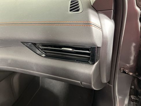 Used 2022 Nissan Sentra SR w/ Electronics Package image 19