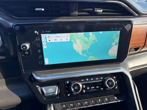 Used 2023 GMC Sierra 1500 Denali Ultimate image 12