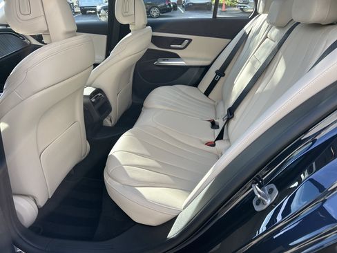 Certified 2025 Mercedes-Benz E 350 4MATIC Sedan image 41