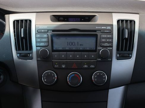 Used 2010 Hyundai Sonata GLS FWD image 10