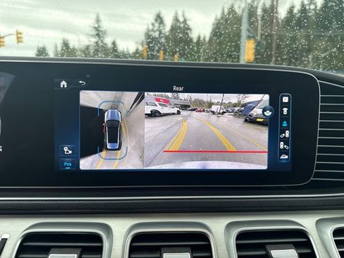 Used 2024 Mercedes-Benz GLE 450e 4MATIC image 53