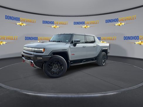 Used 2025 GMC Hummer EV 2X w/ LPO, Sport Package image 4