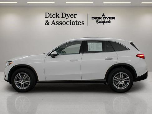 Used 2024 Mercedes-Benz GLC 300 4MATIC image 6