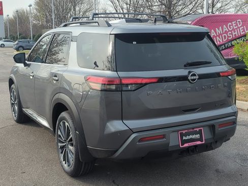 New 2026 Nissan Pathfinder Platinum w/ Cargo Package FWD image 5