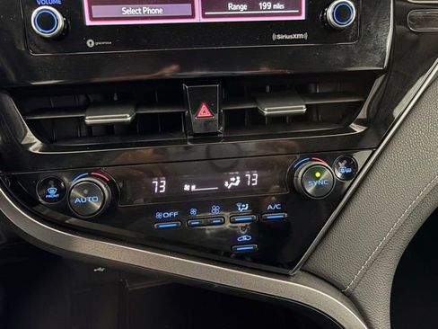 Used 2024 Toyota Camry SE image 19