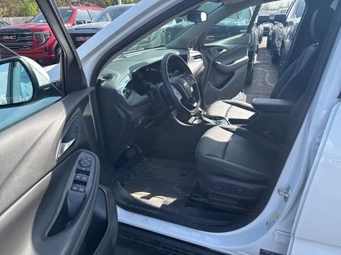 Used 2024 Buick Encore GX Sport Touring w/ Comfort Package FWD image 2