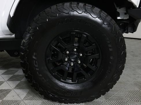 Used 2024 Ford Bronco Raptor w/ Interior Carbon Fiber Pack 6 AWD/4WD image 40