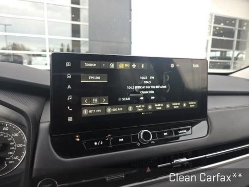 Used 2025 Mitsubishi Outlander SE AWD/4WD image 12