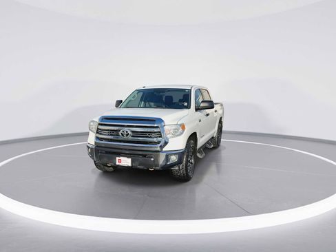 Certified 2016 Toyota Tundra SR5 image 3