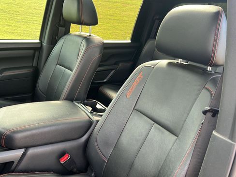 Used 2022 Nissan Titan PRO-4X w/ Pro-4x Convenience Package AWD/4WD image 31
