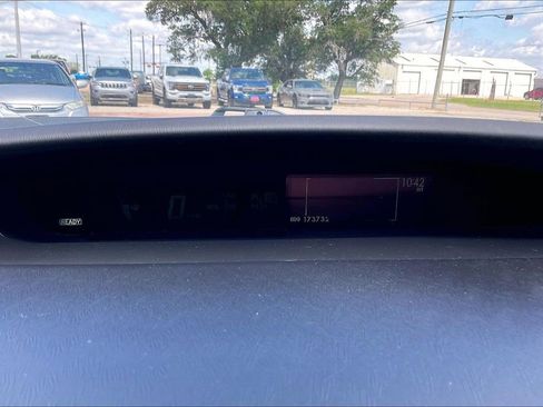 Used 2012 Toyota Prius Two FWD image 12