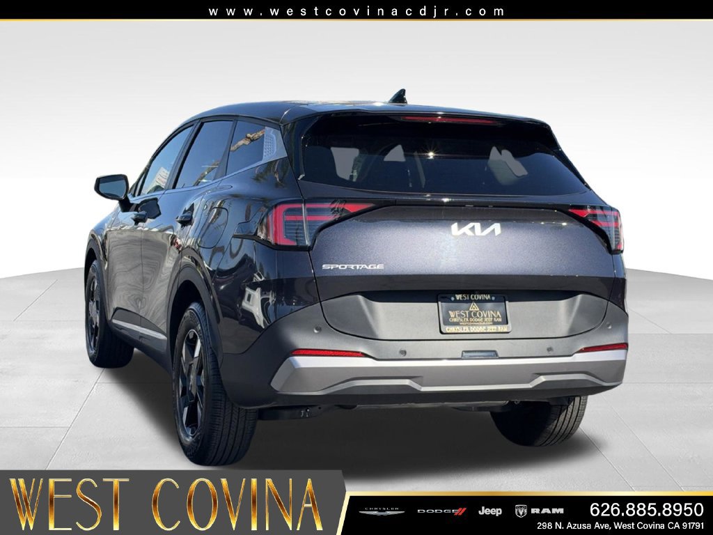 Used 2026 Kia Sportage LX FWD image 8