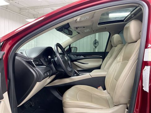 Used 2019 Buick Enclave Essence image 19