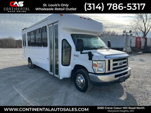 Used 2013 Ford E-450 and Econoline 450 Super Duty w/ Shuttle Bus Prep Pkg image 1