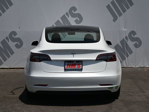Used 2023 Tesla Model 3 Standard Range RWD image 5