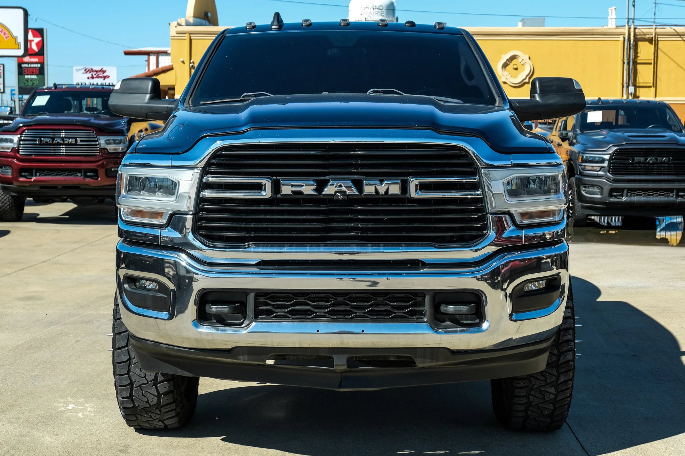 Used 2019 RAM 3500 Tradesman w/ Towing Technology Group AWD/4WD image 5