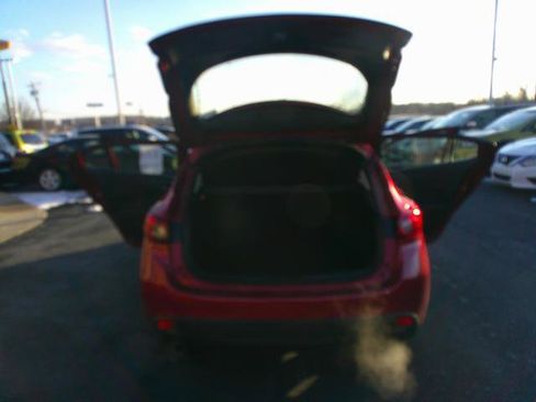 Used 2015 MAZDA MAZDA3 i Grand Touring image 5