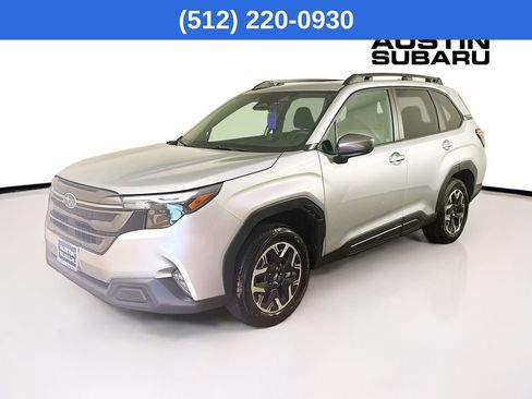 Used 2026 Subaru Forester Premium image 4