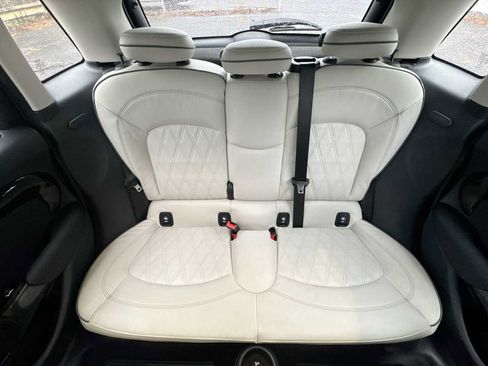 Used 2021 MINI Cooper S image 13