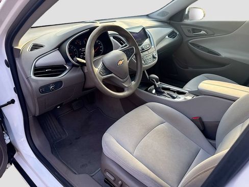 Used 2022 Chevrolet Malibu LT FWD image 10