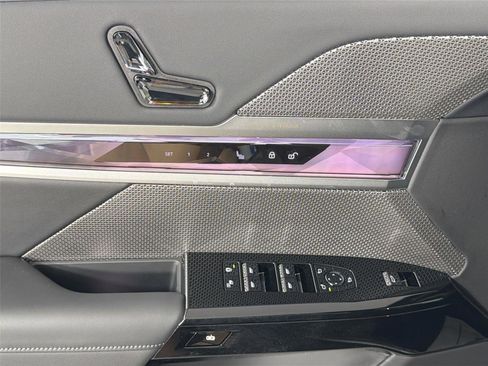 New 2026 BMW i7 xDrive60 w/ Executive Package AWD/4WD image 18