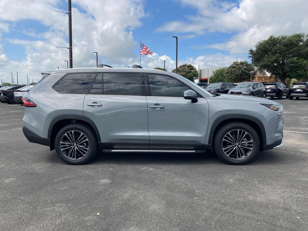 New 2026 Toyota Grand Highlander AWD Hybrid image 4
